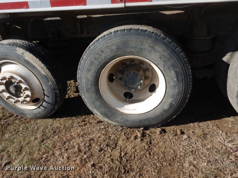 image for item HS9414 2005 Sterling L-Line  ready mix truck