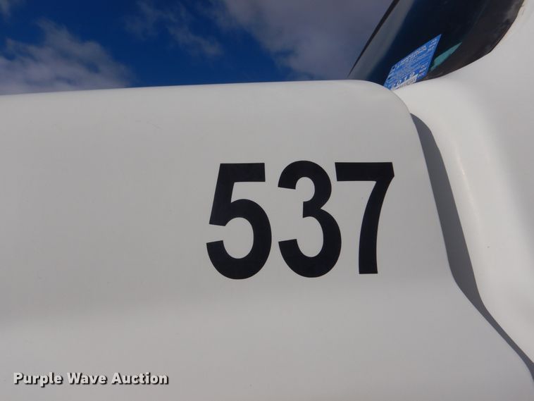 image for item HS9414 2005 Sterling L-Line  ready mix truck