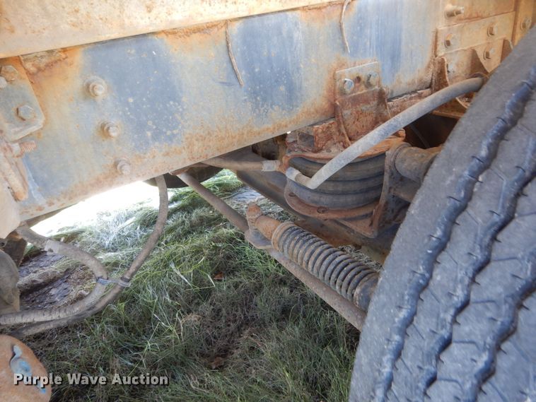 image for item HS9415 1999 Sterling L-Line  ready mix truck