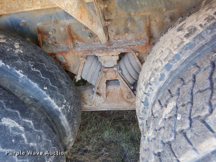 image for item HS9415 1999 Sterling L-Line  ready mix truck