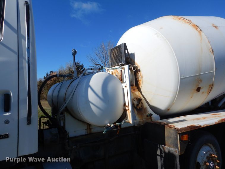 image for item HS9415 1999 Sterling L-Line  ready mix truck