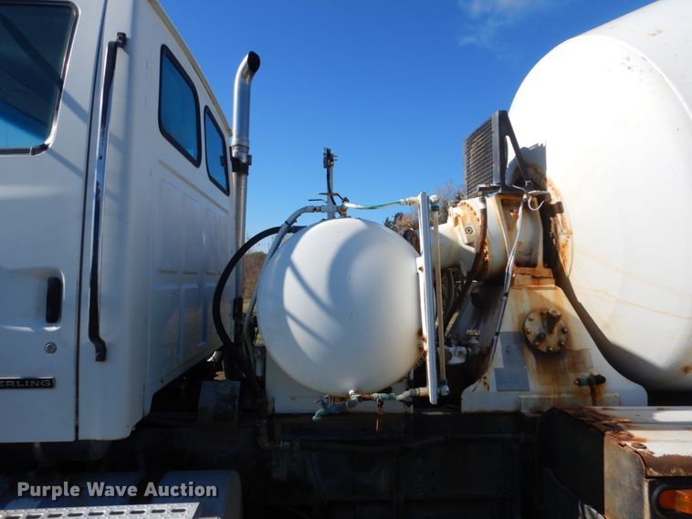 image for item HS9415 1999 Sterling L-Line  ready mix truck