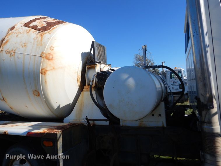 image for item HS9415 1999 Sterling L-Line  ready mix truck