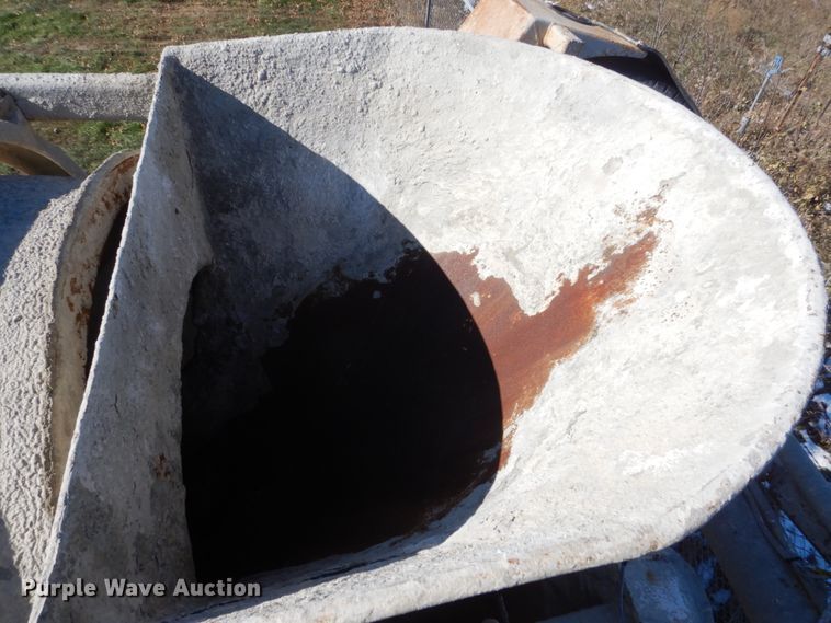 image for item HS9415 1999 Sterling L-Line  ready mix truck