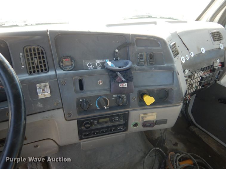 image for item HS9415 1999 Sterling L-Line  ready mix truck