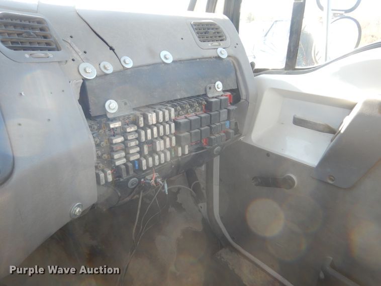 image for item HS9415 1999 Sterling L-Line  ready mix truck