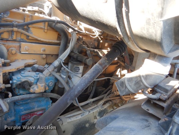 image for item HS9415 1999 Sterling L-Line  ready mix truck