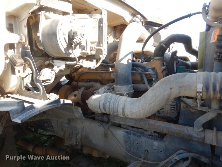 image for item HS9415 1999 Sterling L-Line  ready mix truck