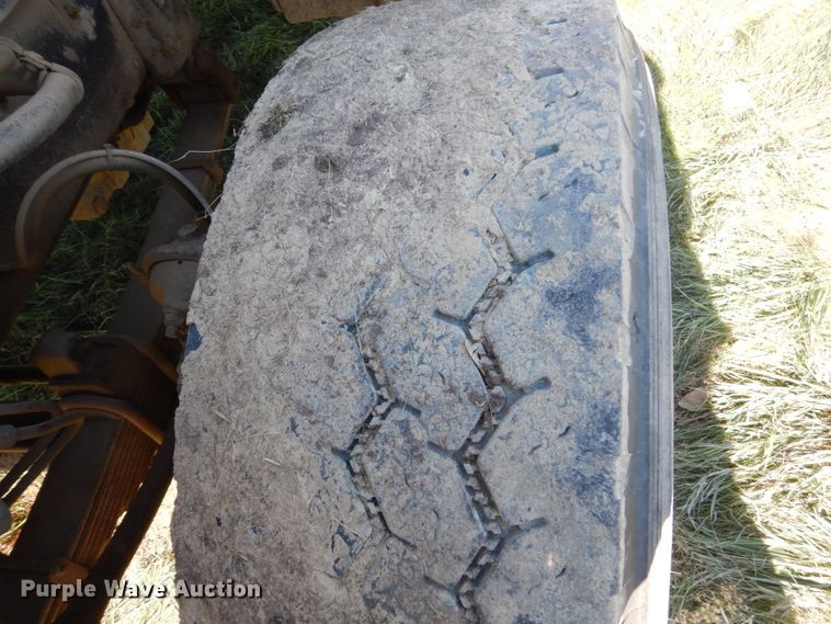 image for item HS9415 1999 Sterling L-Line  ready mix truck