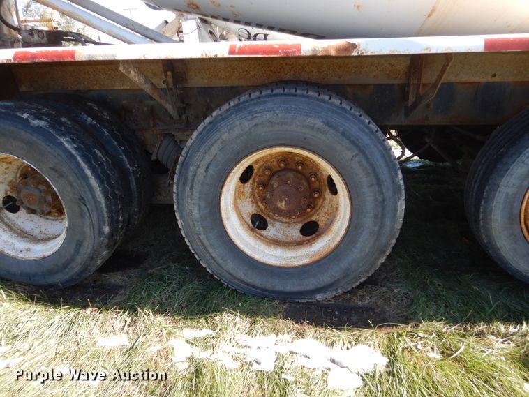 image for item HS9415 1999 Sterling L-Line  ready mix truck