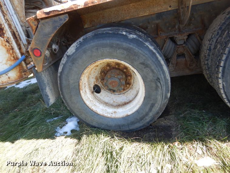 image for item HS9415 1999 Sterling L-Line  ready mix truck