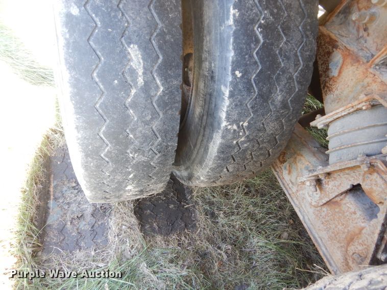 image for item HS9415 1999 Sterling L-Line  ready mix truck