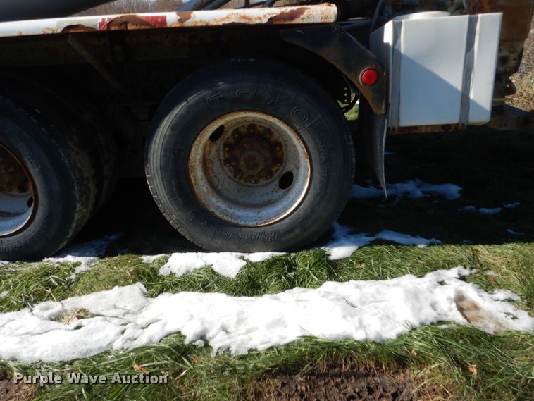 image for item HS9415 1999 Sterling L-Line  ready mix truck