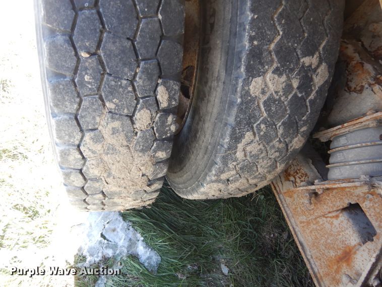 image for item HS9415 1999 Sterling L-Line  ready mix truck