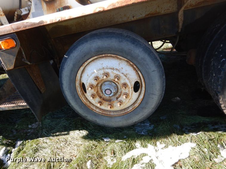 image for item HS9415 1999 Sterling L-Line  ready mix truck