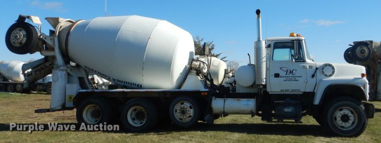 image for item HS9416 1997 Ford LTA9000  ready mix truck