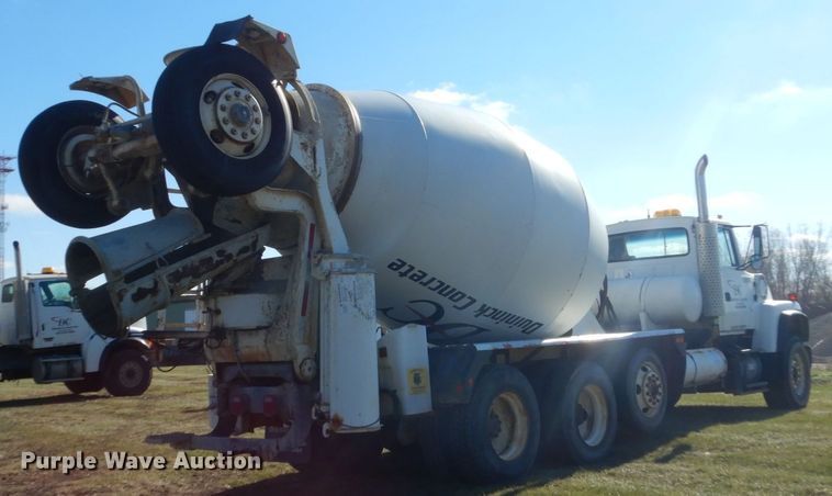 image for item HS9416 1997 Ford LTA9000  ready mix truck