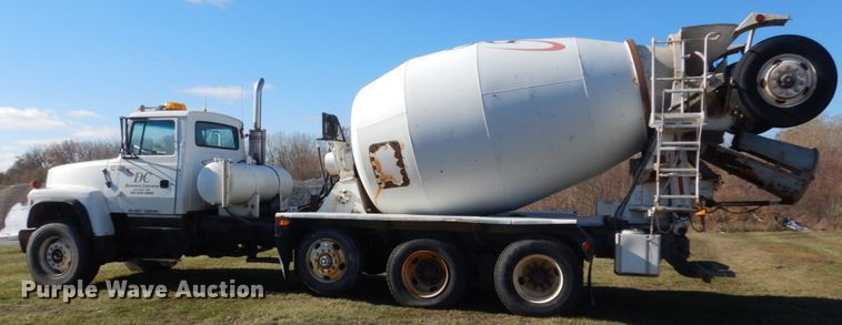 image for item HS9416 1997 Ford LTA9000  ready mix truck