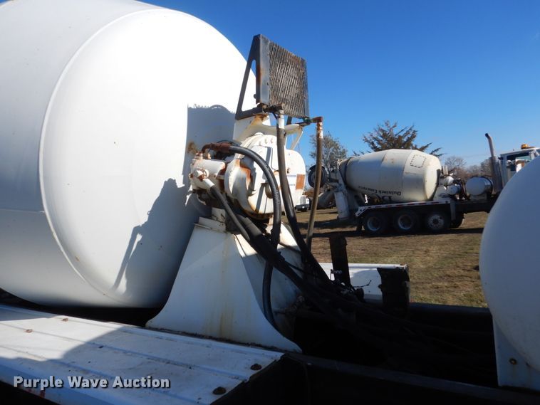 image for item HS9416 1997 Ford LTA9000  ready mix truck