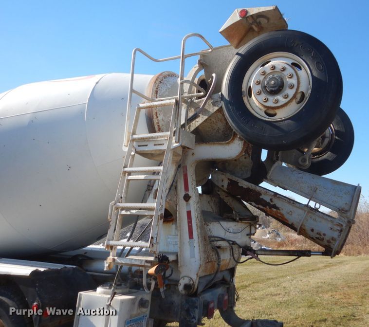 image for item HS9416 1997 Ford LTA9000  ready mix truck