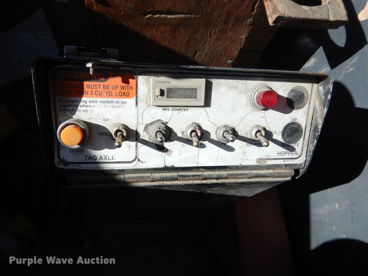 image for item HS9416 1997 Ford LTA9000  ready mix truck