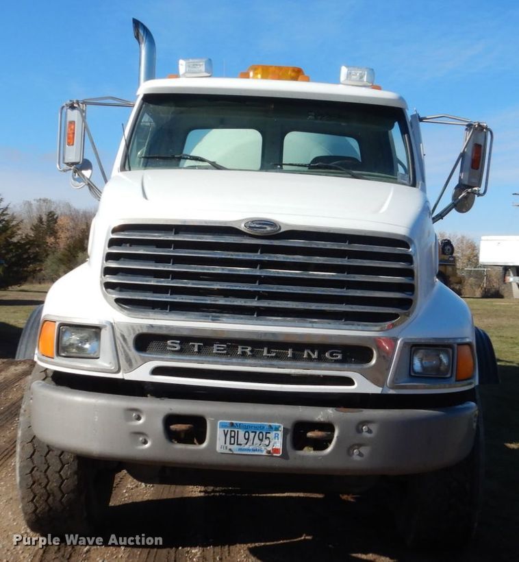 image for item HS9417 2004 Sterling L-Line  ready mix truck
