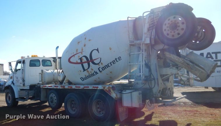 image for item HS9417 2004 Sterling L-Line  ready mix truck