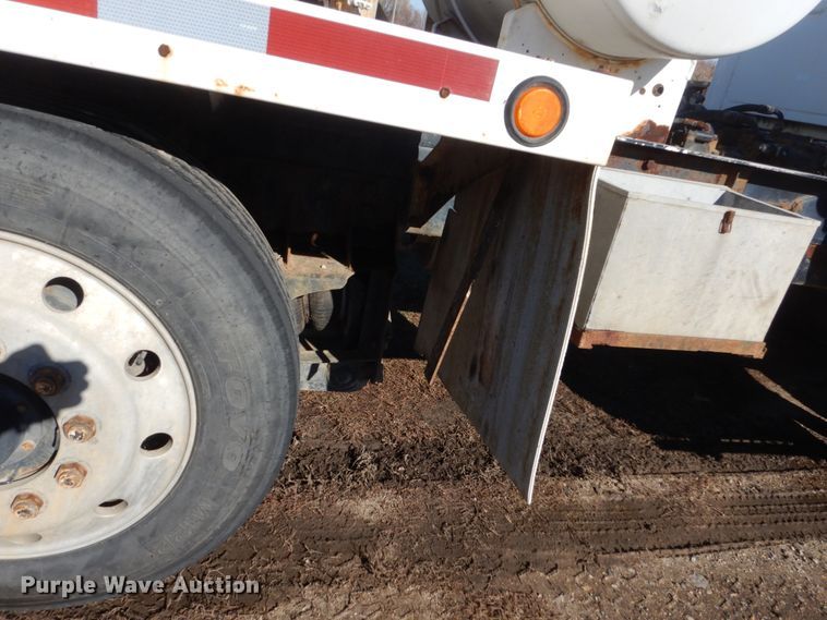 image for item HS9417 2004 Sterling L-Line  ready mix truck