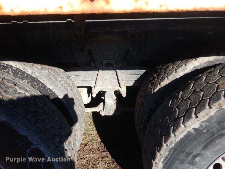 image for item HS9417 2004 Sterling L-Line  ready mix truck