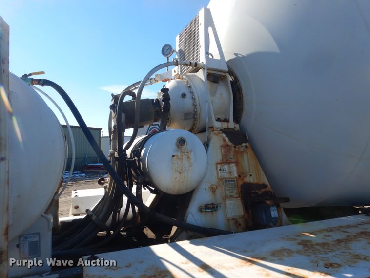 image for item HS9417 2004 Sterling L-Line  ready mix truck