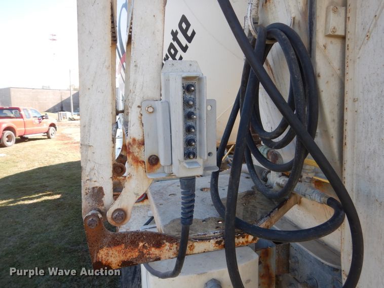 image for item HS9417 2004 Sterling L-Line  ready mix truck