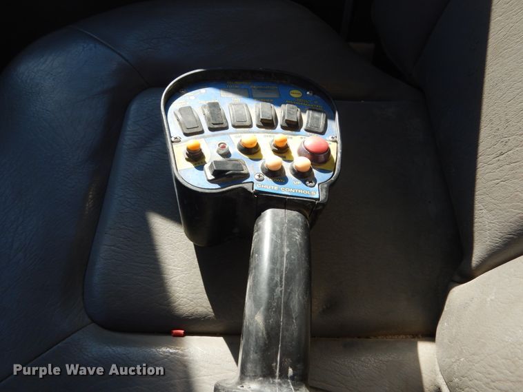 image for item HS9417 2004 Sterling L-Line  ready mix truck