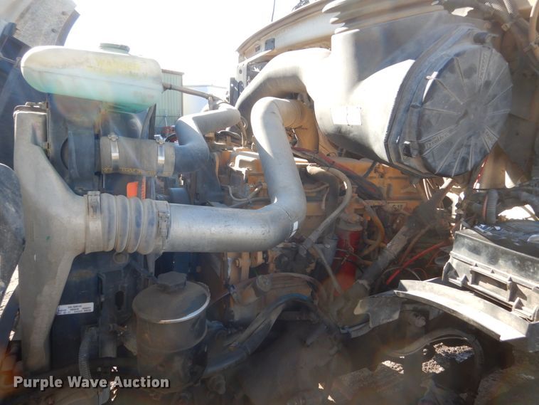 image for item HS9417 2004 Sterling L-Line  ready mix truck