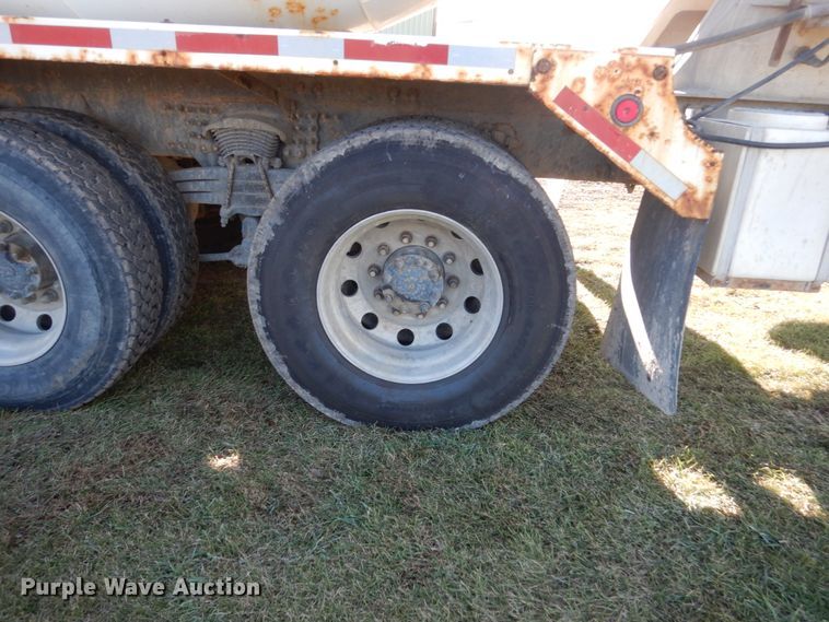 image for item HS9417 2004 Sterling L-Line  ready mix truck