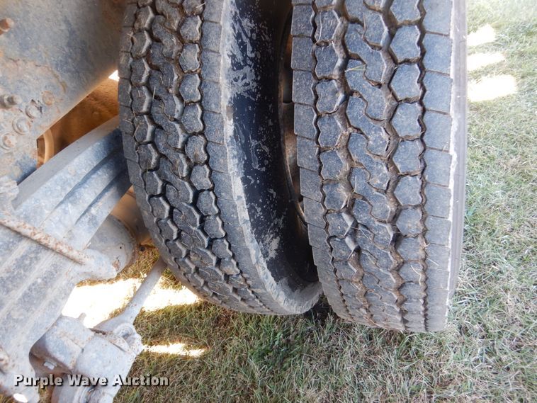 image for item HS9417 2004 Sterling L-Line  ready mix truck