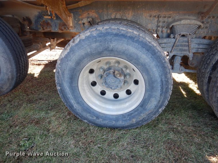 image for item HS9417 2004 Sterling L-Line  ready mix truck