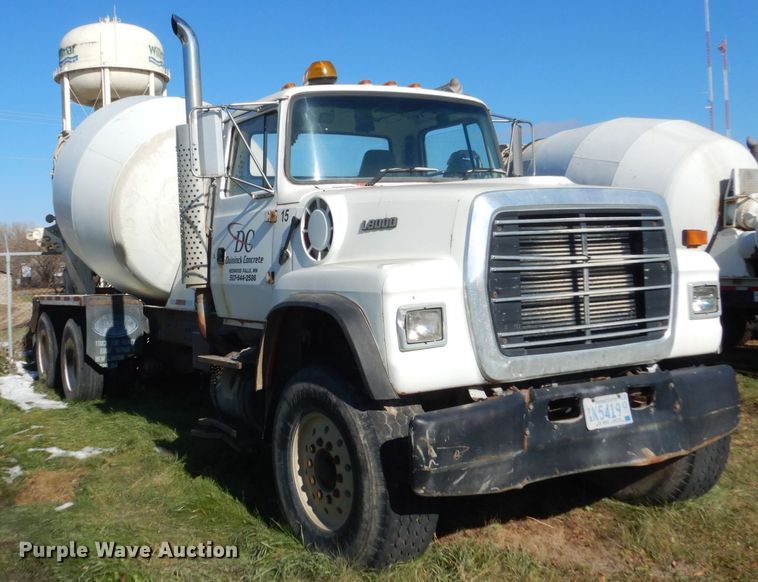 image for item HS9420 1995 Ford L9000  ready mix truck