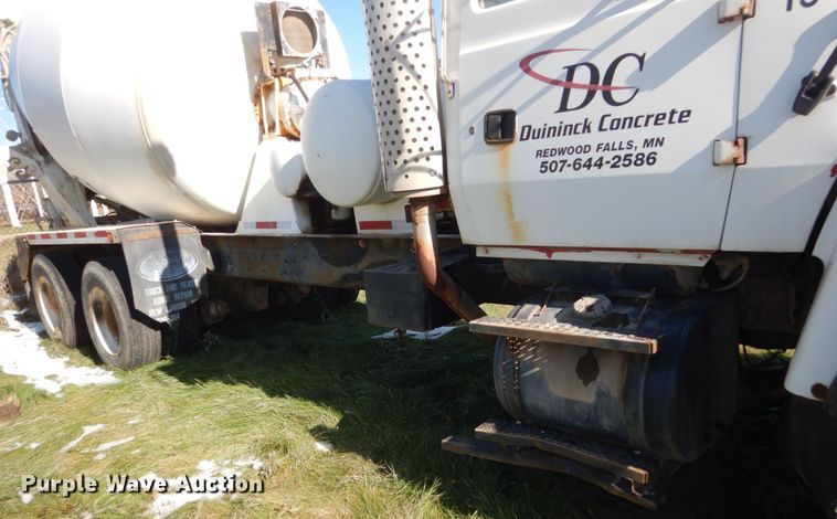 image for item HS9420 1995 Ford L9000  ready mix truck