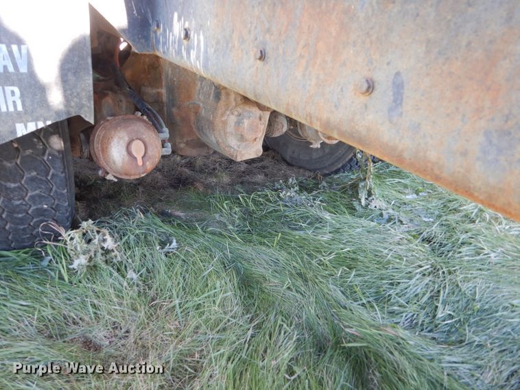 image for item HS9420 1995 Ford L9000  ready mix truck