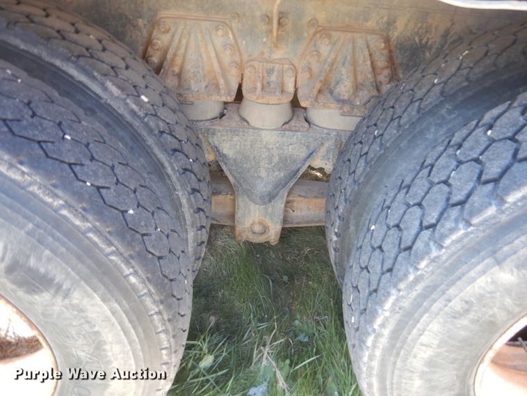 image for item HS9420 1995 Ford L9000  ready mix truck