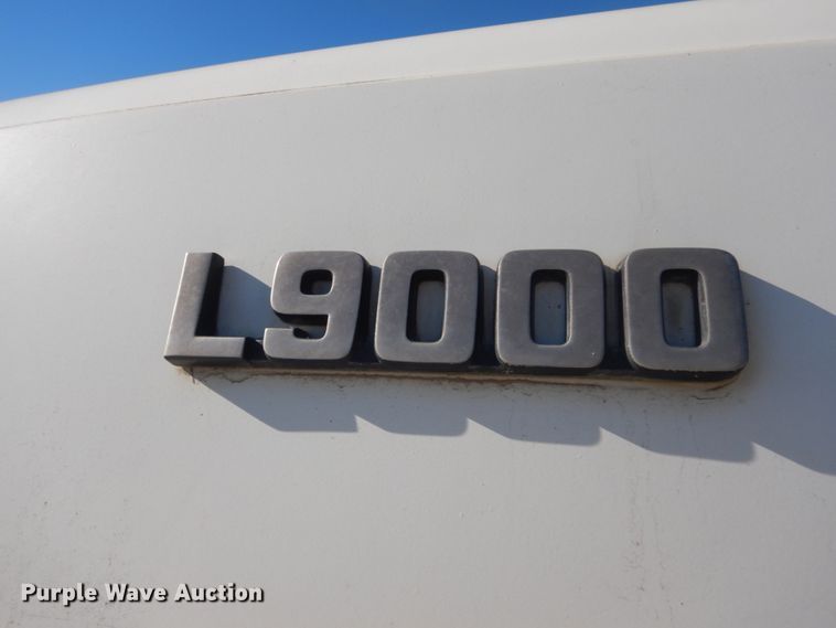 image for item HS9420 1995 Ford L9000  ready mix truck
