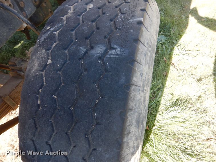 image for item HS9420 1995 Ford L9000  ready mix truck