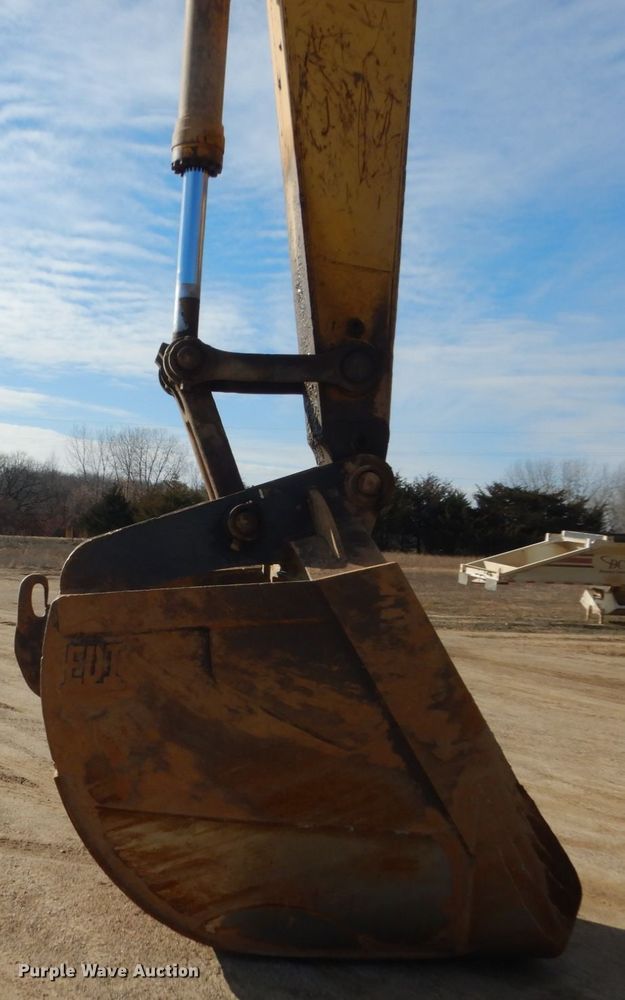 image for item HS9421 1999 Komatsu PC400LC-6LK  excavator