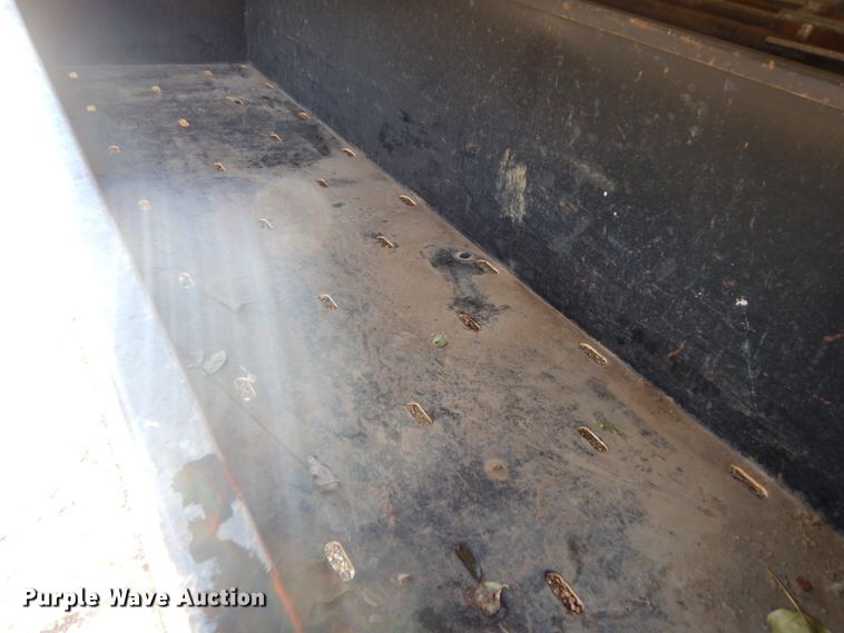 image for item HS9434 1996 International 8100  flatbed truck