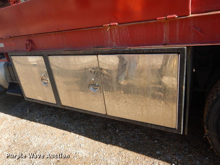 image for item HS9434 1996 International 8100  flatbed truck