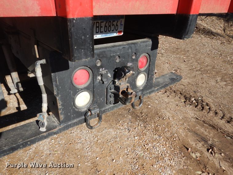 image for item HS9434 1996 International 8100  flatbed truck