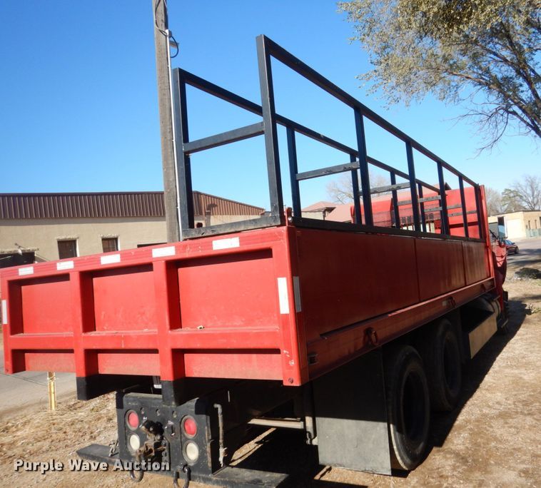 image for item HS9434 1996 International 8100  flatbed truck