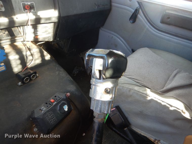 image for item HS9434 1996 International 8100  flatbed truck