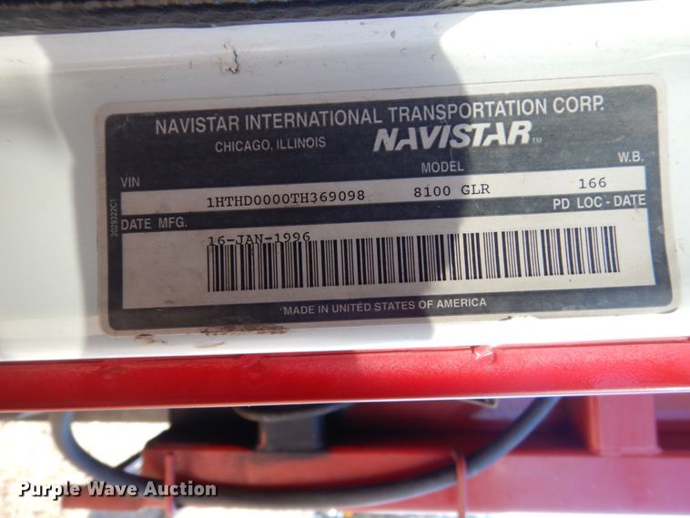 image for item HS9434 1996 International 8100  flatbed truck