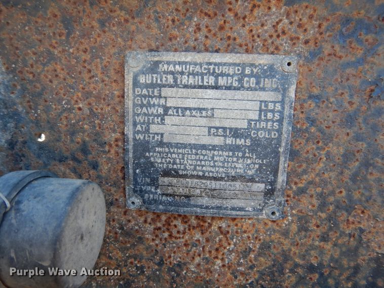 image for item HS9436 2001 Butler tilt deck equipment trailer